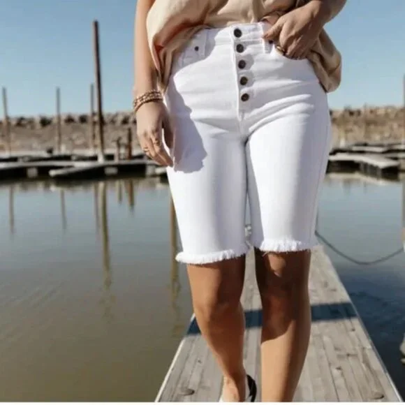 NWT Bohme Carmen Button White Bermuda Shorts Stretch Women's 29 Raw High Rise - Picture 1 of 15
